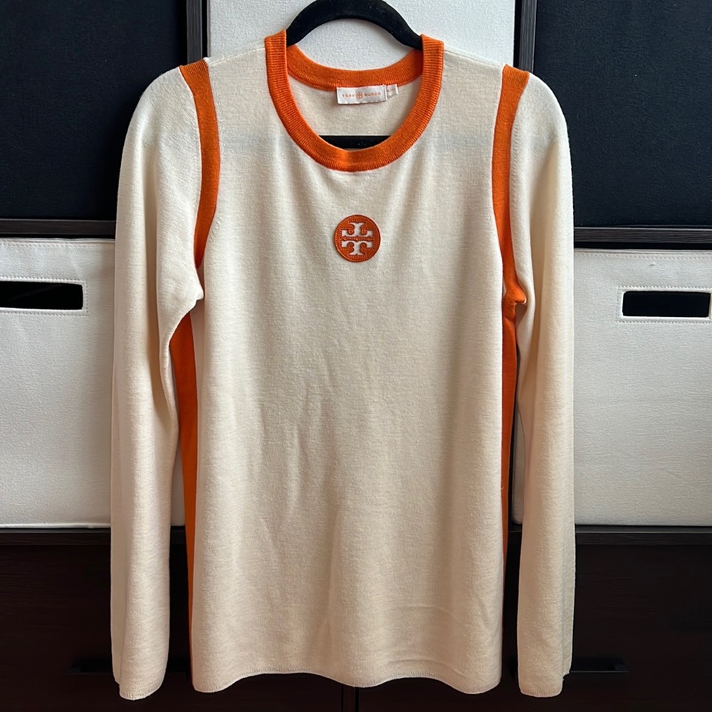 Tory Burch sweater 100% merino wool Excellent condition No pets or smoking home.